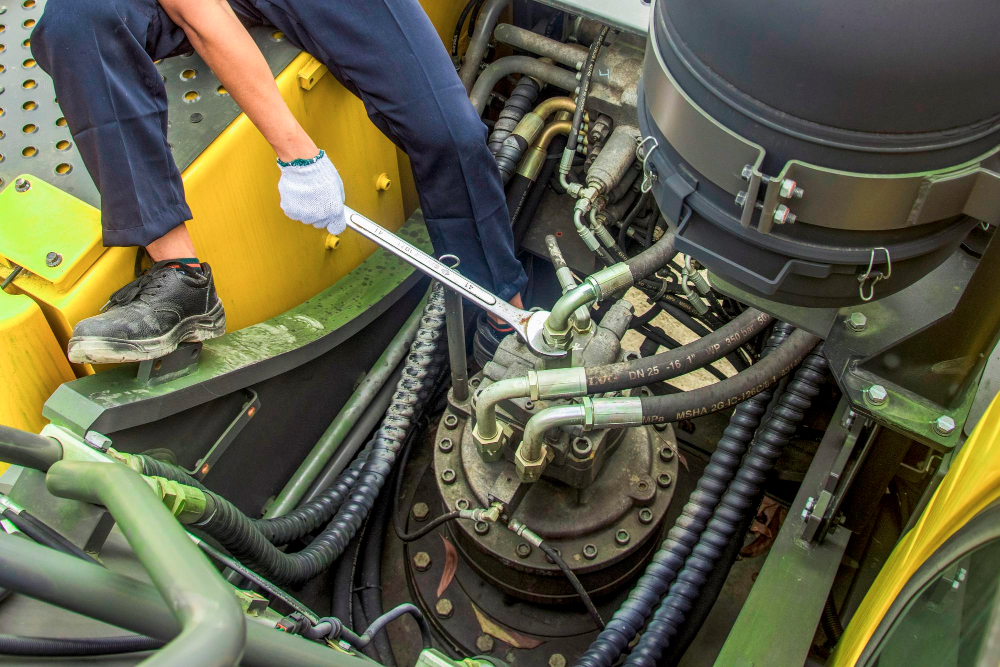 Mechanic Services for Trucks, Mining Vehicles